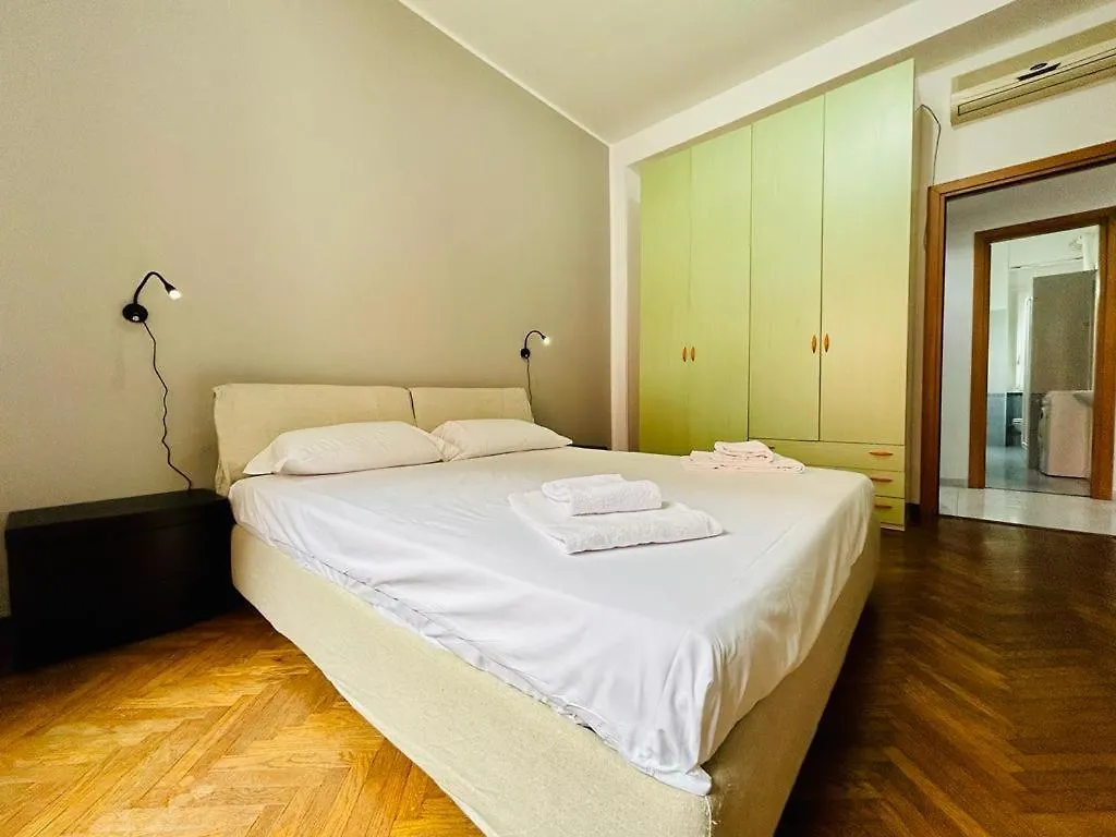 Kibilu - Via Valvassori Peroni Apartment Milan Italy