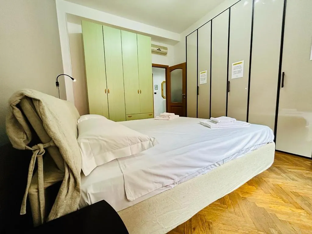 Kibilu - Via Valvassori Peroni Apartment Milan 0*,  Italy